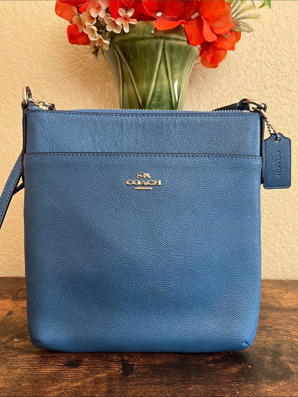 Coach Messenger Crossbody in Crossgrain Leather - blue